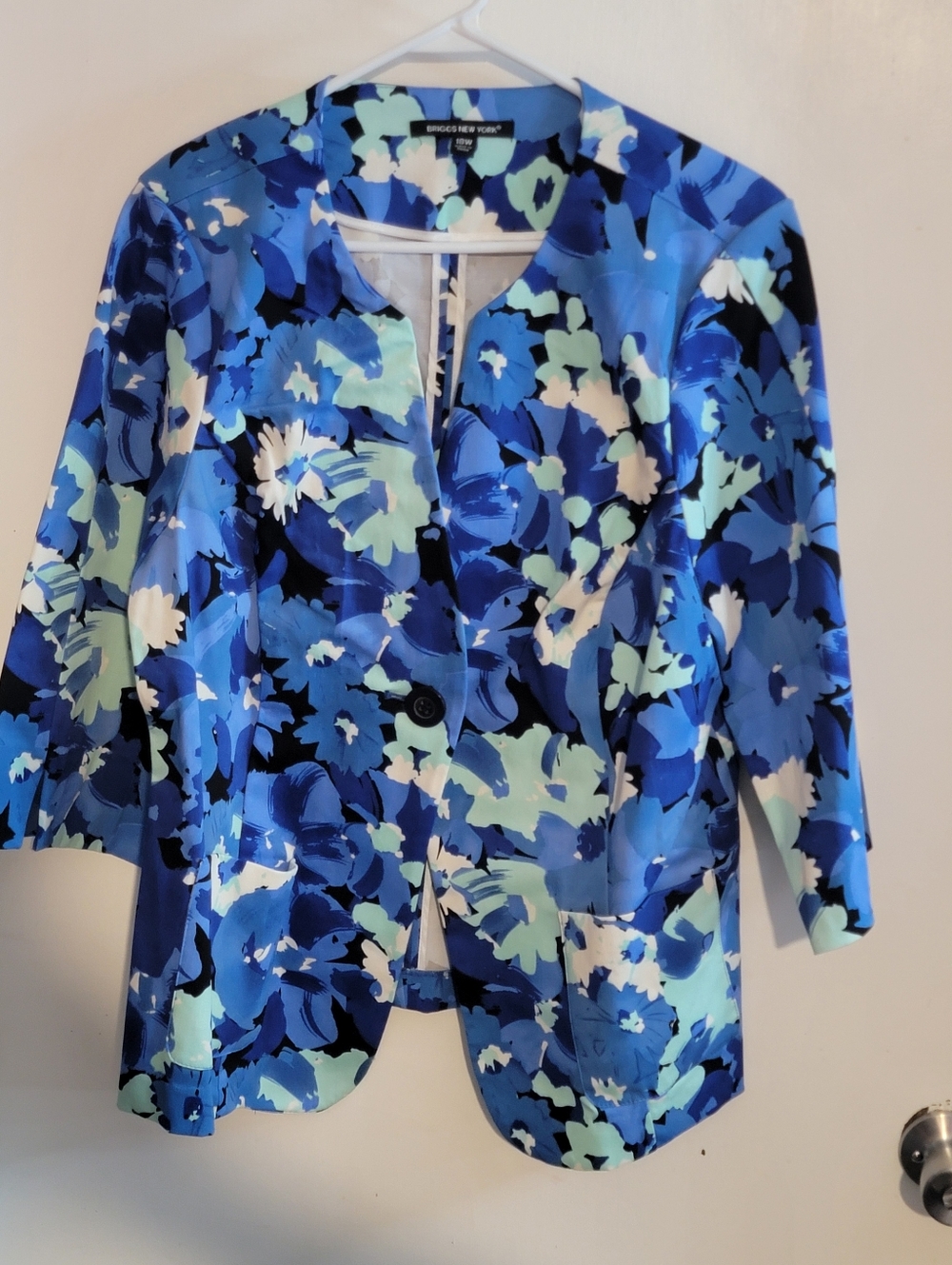 Briggs New York Blue Floral Open-Front Blazer